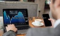正规炒股配资网：风险与收益的平衡之道